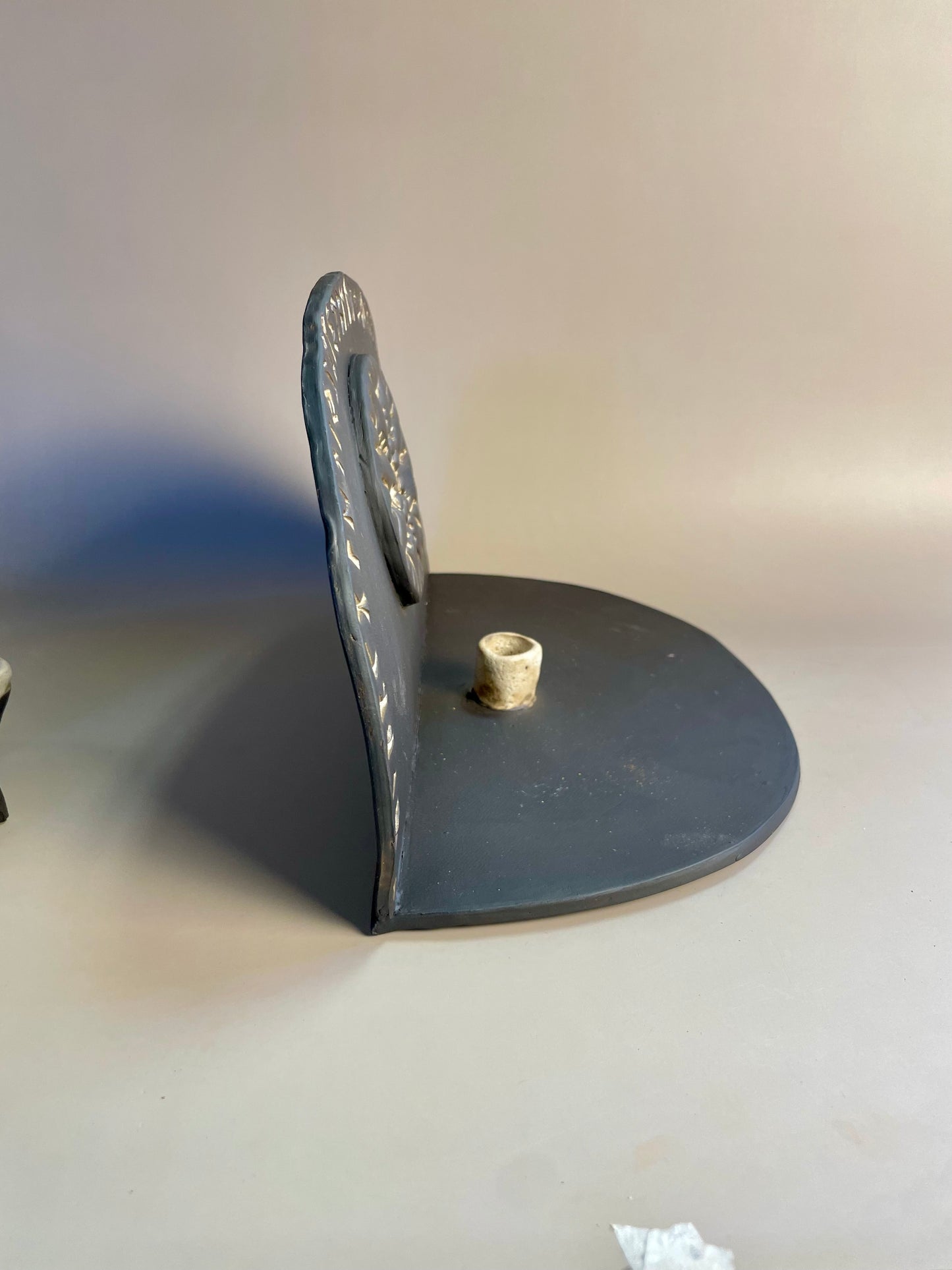Dark clay Rune Altar