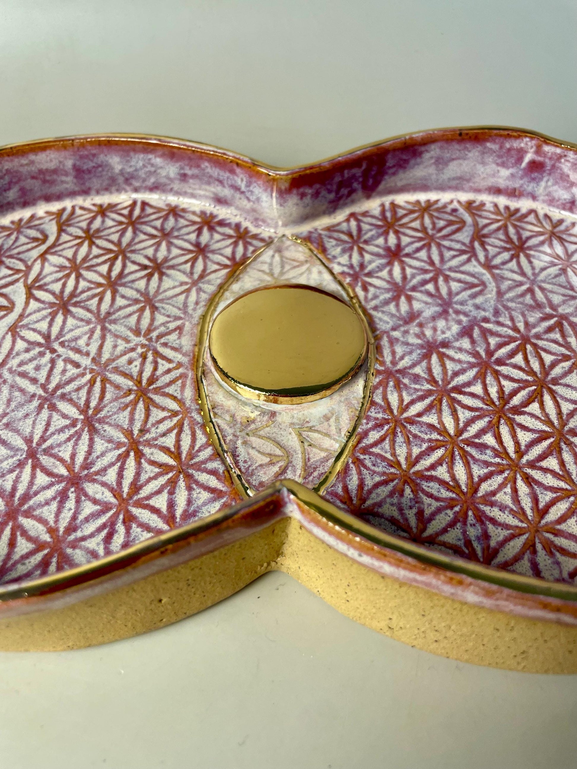 Vesica Piscis Handmade Ceramic Ritual Dish with Flower of Life Imprint – Gold with Lavender and Raspberry
