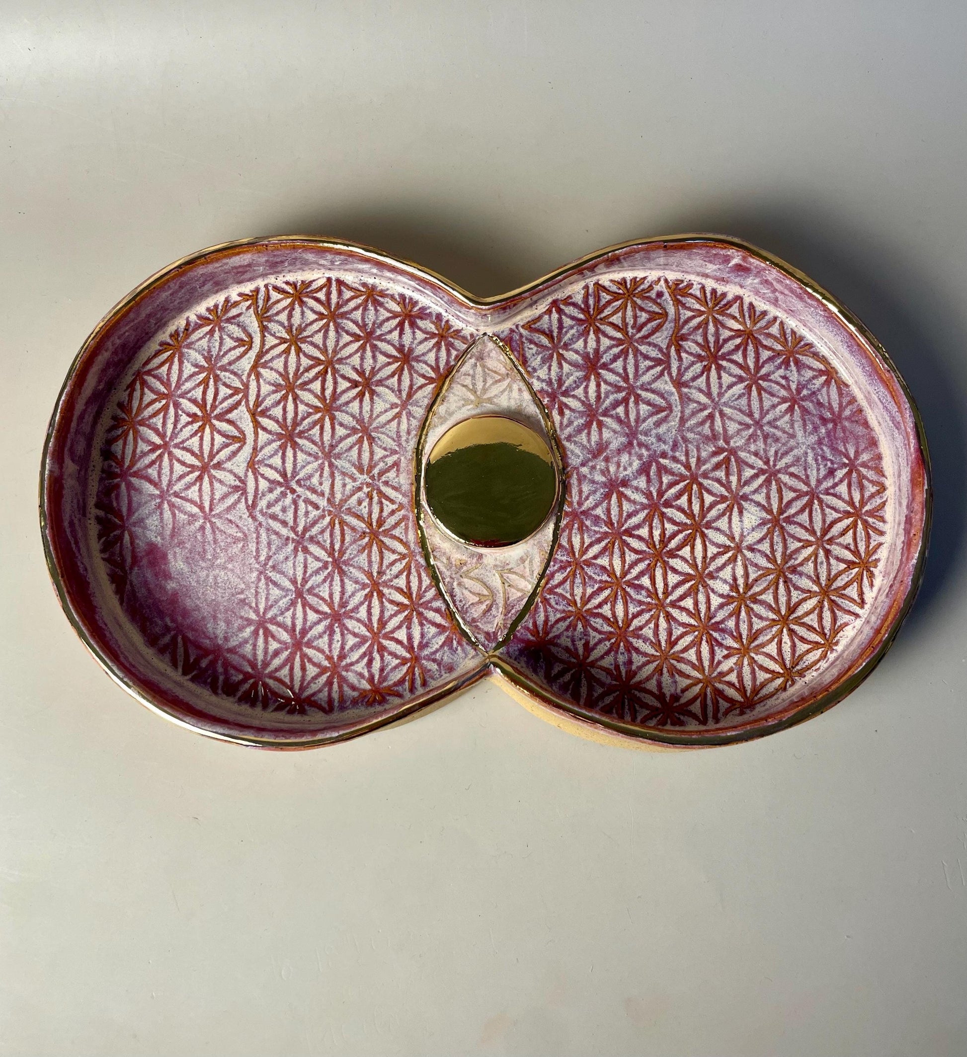 Vesica Piscis Handmade Ceramic Ritual Dish with Flower of Life Imprint – Gold with Lavender and Raspberry