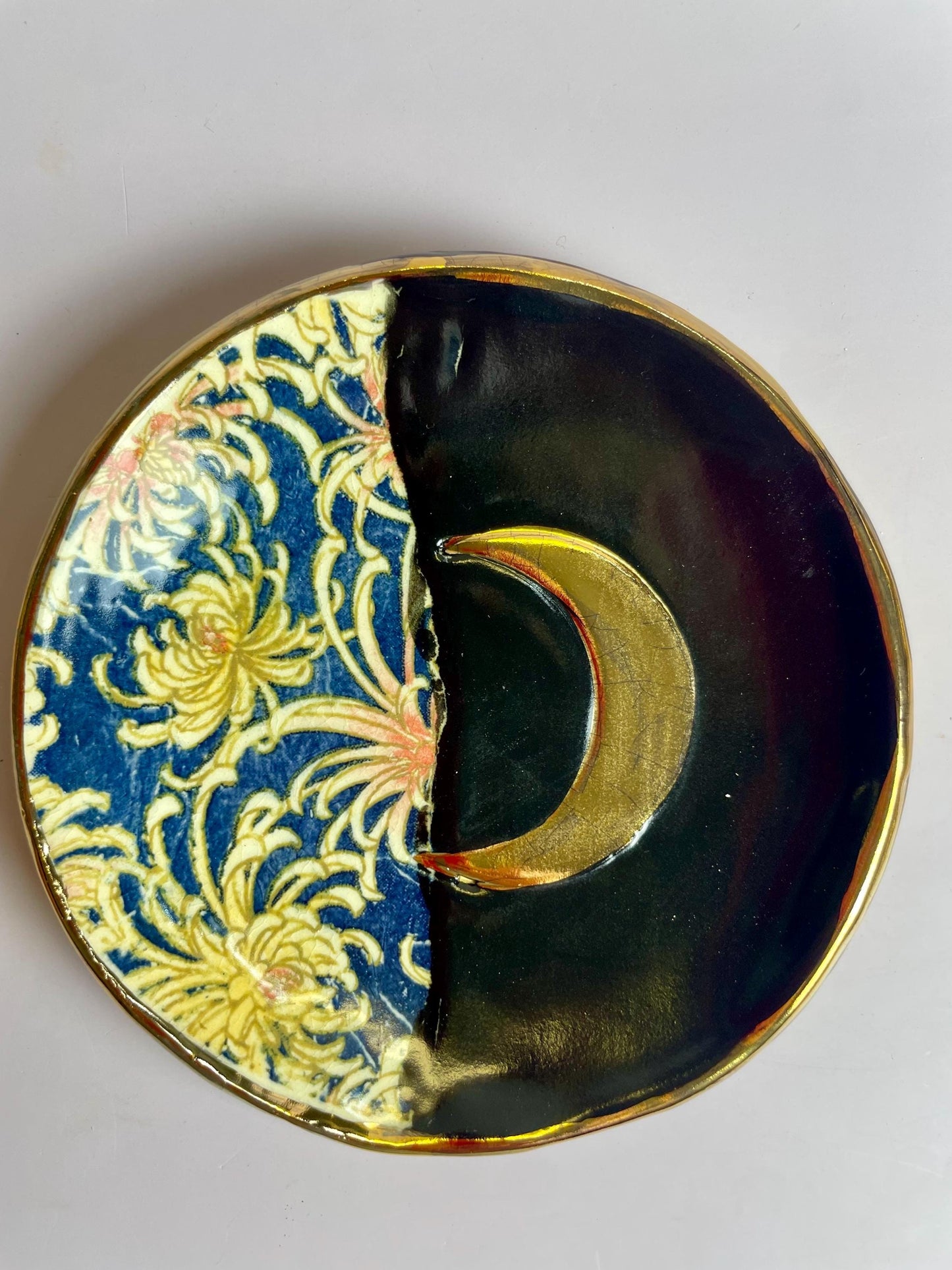 Moon and Flower Ceramic Trinket Dish – Black Gloss Glaze with Gold Luster Crescent – Ritual and Decorative Art