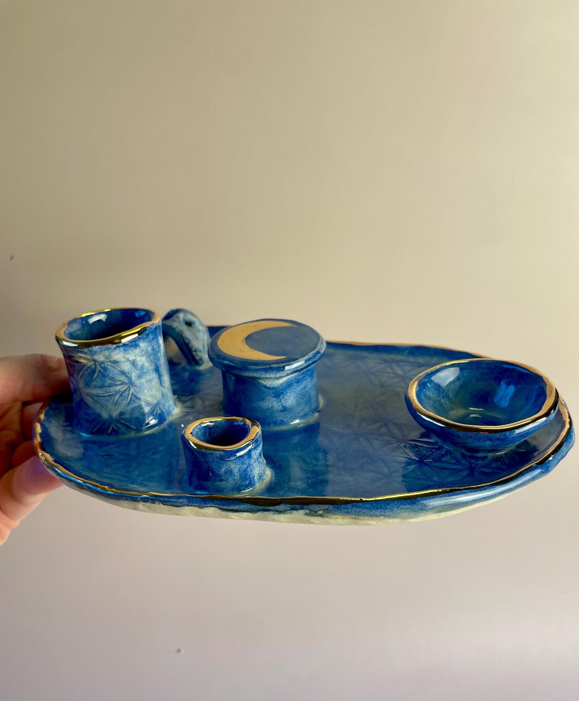 Four-Element Ritual Dish – Blue/Gold Ceramic Altar Bowl with Flower of Life and Crescent Moon