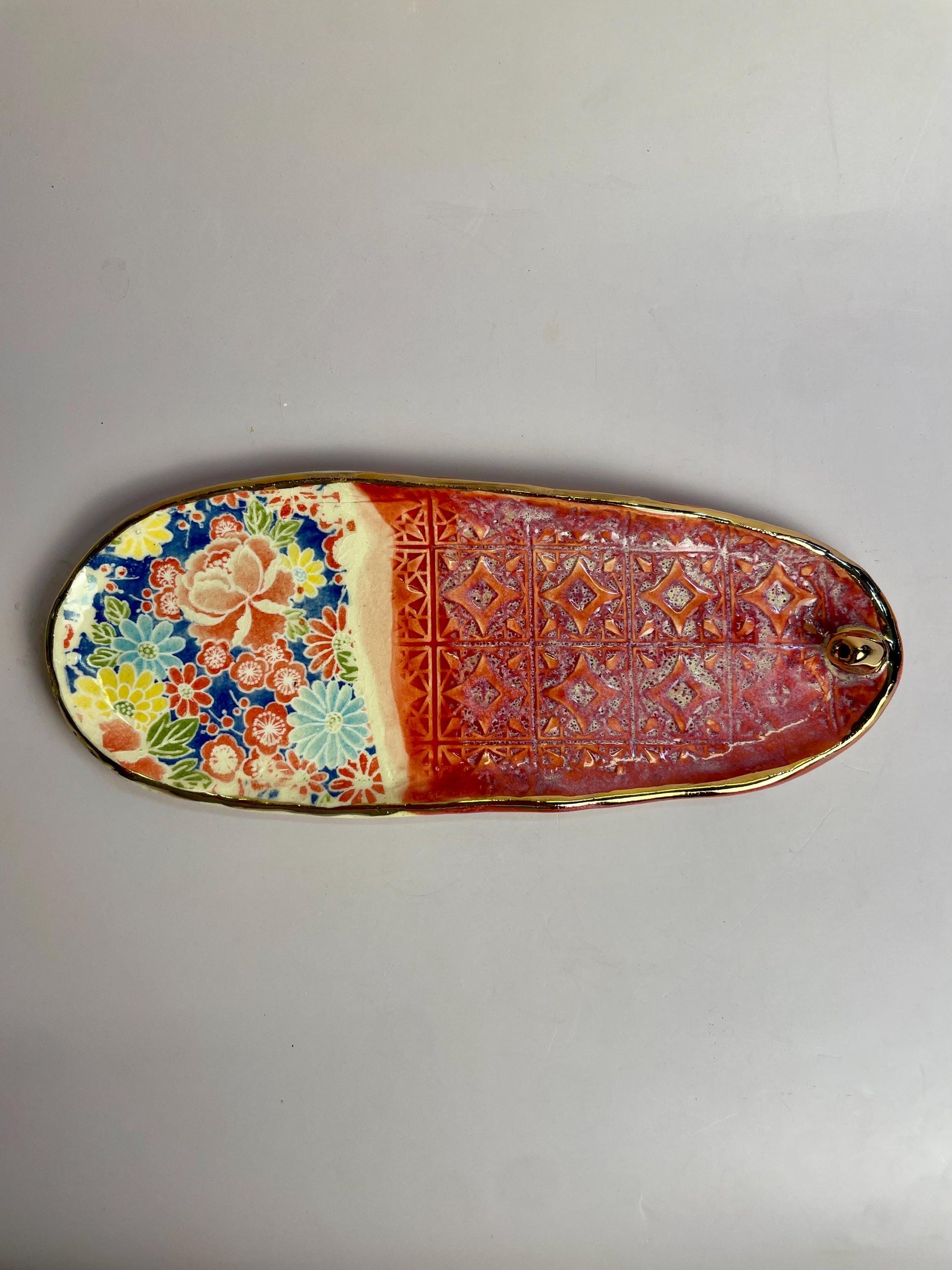 Handmade Ceramic Incense Holder – Floral and Patterned Design with Gold Luster – Coral Raspberry Glaze