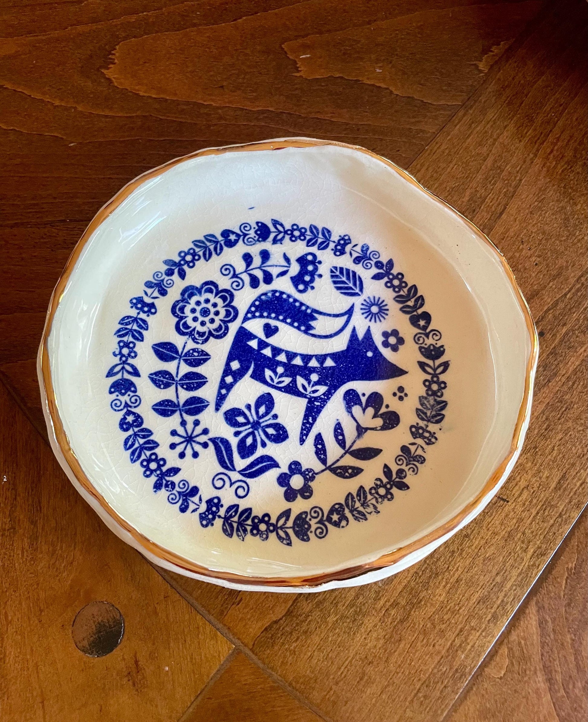 Handmade Ceramic Bowl – Cobalt Fox Design with Gold Luster Rim – Hand-Built White Clay
