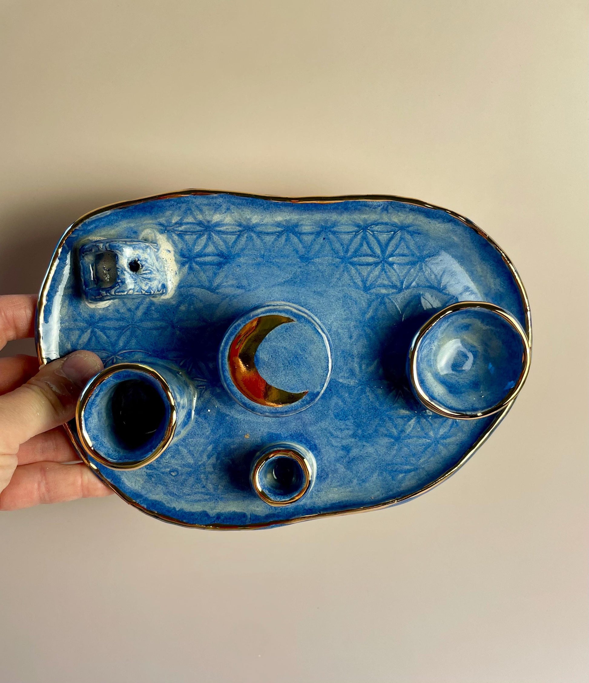 Four-Element Ritual Dish – Blue/Gold Ceramic Altar Bowl with Flower of Life and Crescent Moon