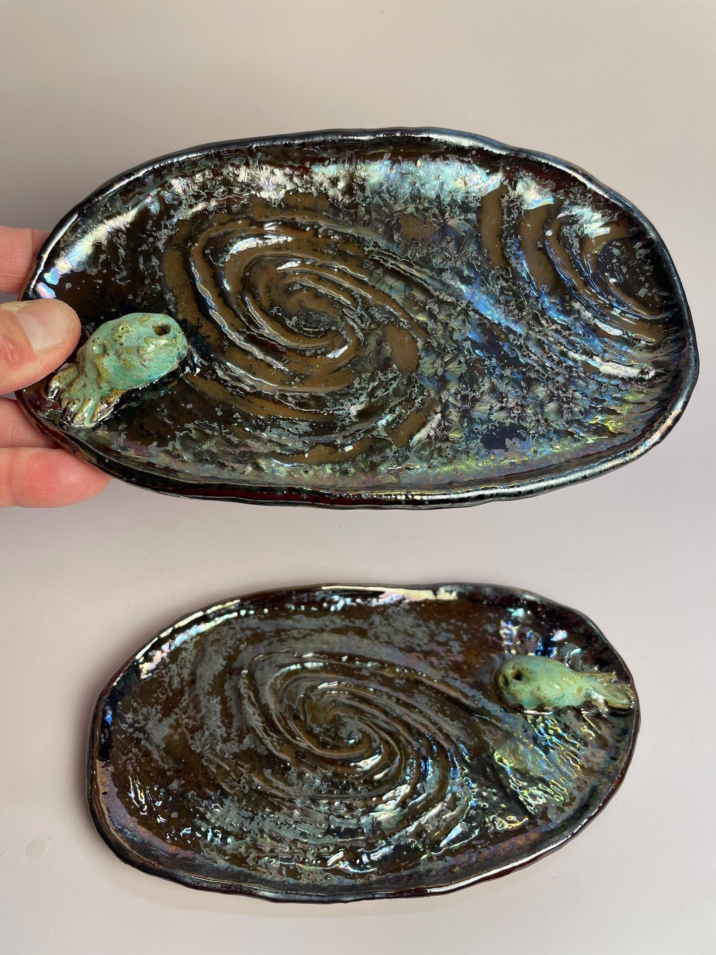 3iAtlas Galaxy Incense Holder — Hand-Formed Cosmic Swirl Dish, Green Comet Sculpture