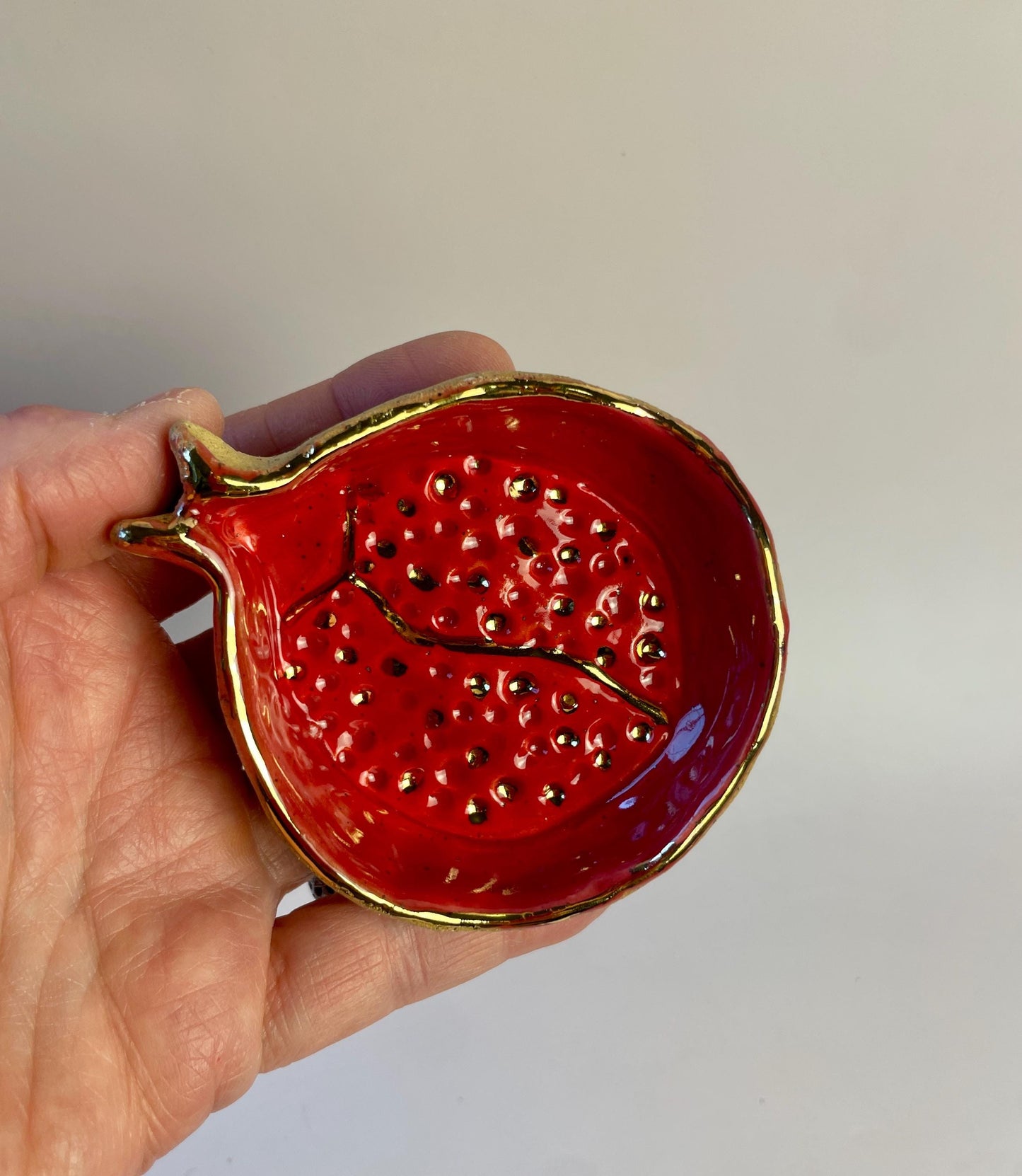 Sacred Pomegranate Offering Bowl — Hand-Pinched Honey Clay with Gold Luster Rim and Seeds