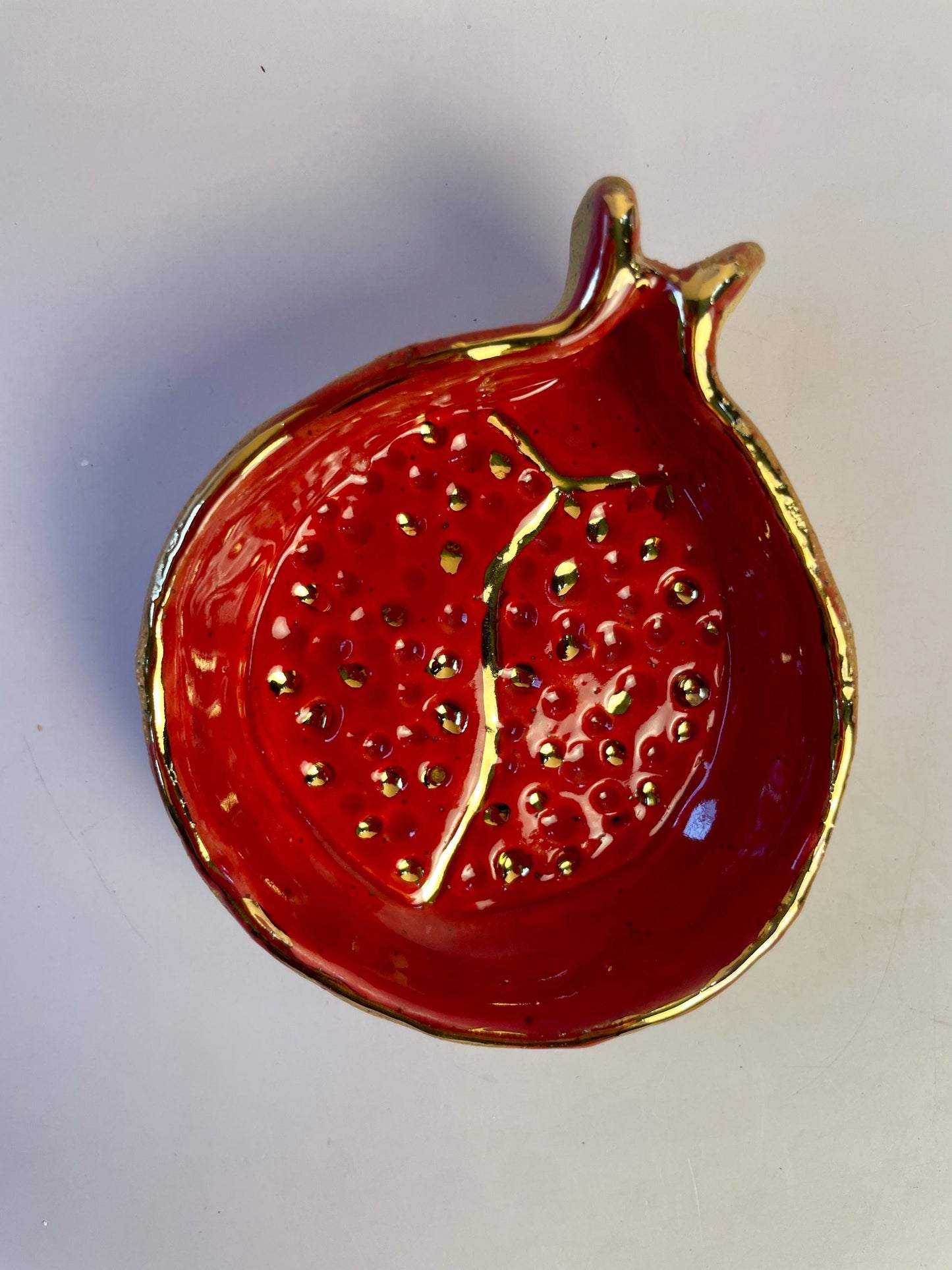 Sacred Pomegranate Offering Bowl — Hand-Pinched Honey Clay with Gold Luster Rim and Seeds