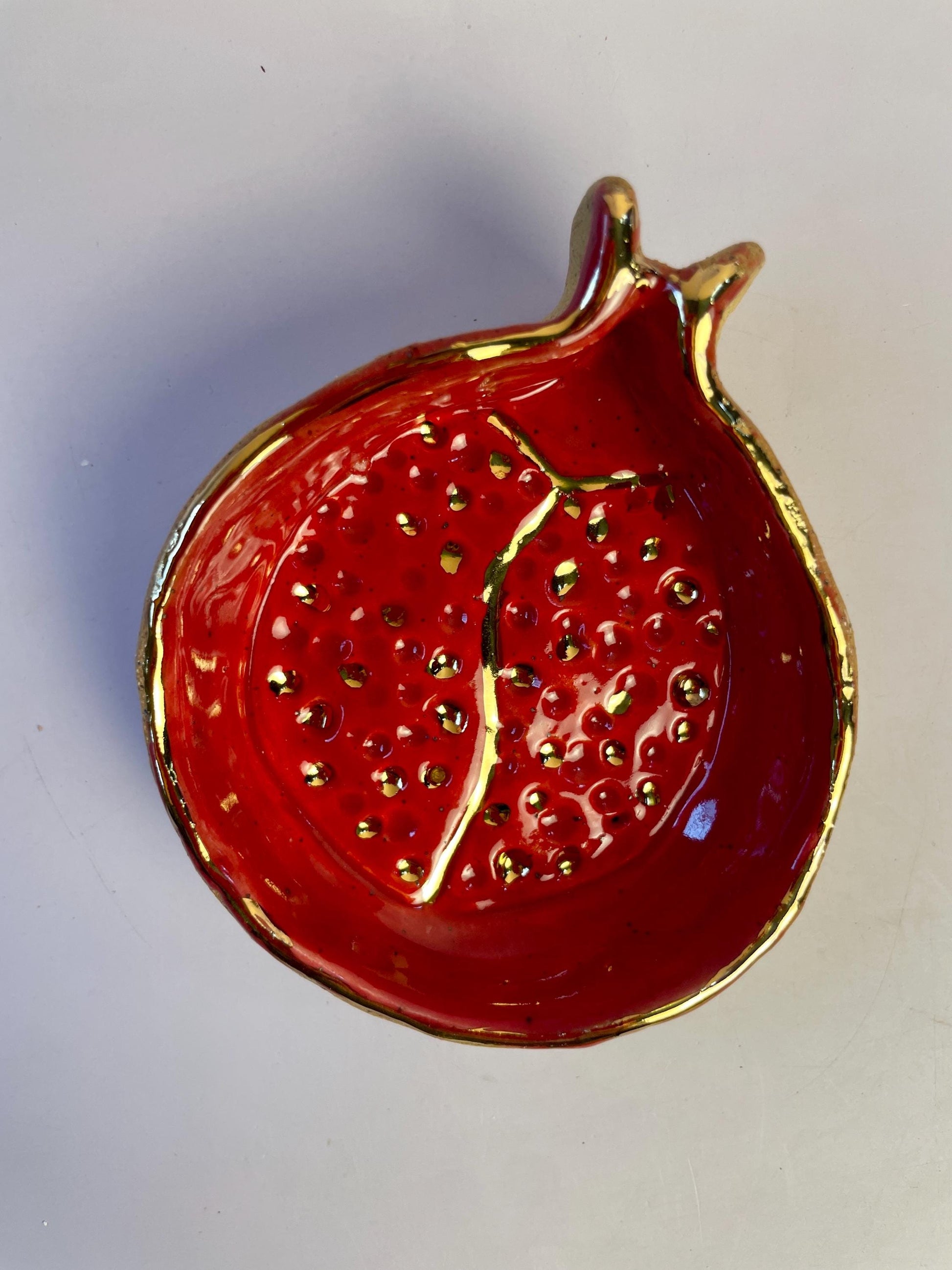 Sacred Pomegranate Offering Bowl — Hand-Pinched Honey Clay with Gold Luster Rim and Seeds
