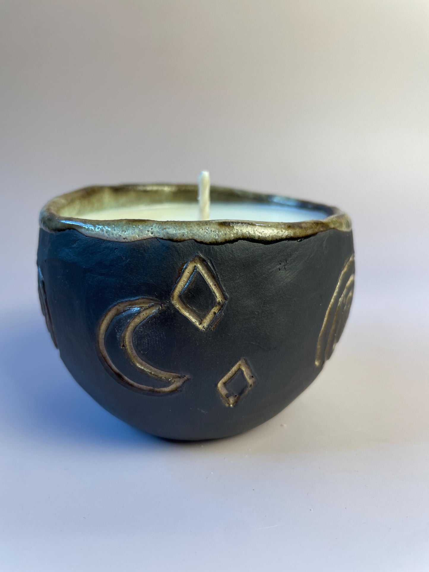 Handmade Ceramic Carved Newgrange Vessel – Dark Clay Ritual Candle, Fragrance-Free, Non-Toxic Apricot Wax, Celtic Spiral