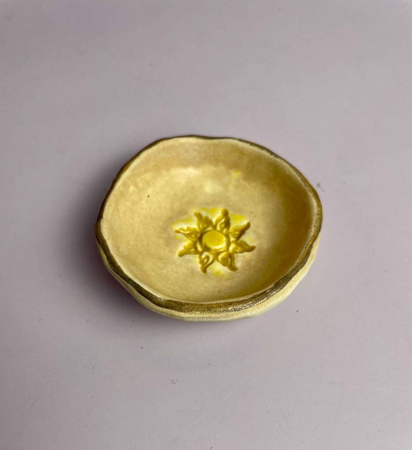 Golden Sun Bowl – Hand-Pinched Ceramic Dish with Gold Glazed Sun | Peach Ceramic Ring Dish | Food-Safe Mini Bowl