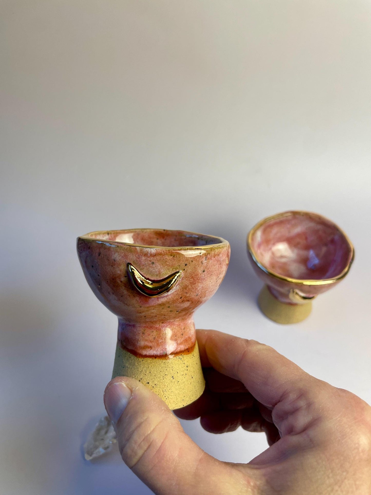 Pink Moon Altar Chalice – Hand-Built Honey Clay Ritual Vessel with Gold Crescent Moons