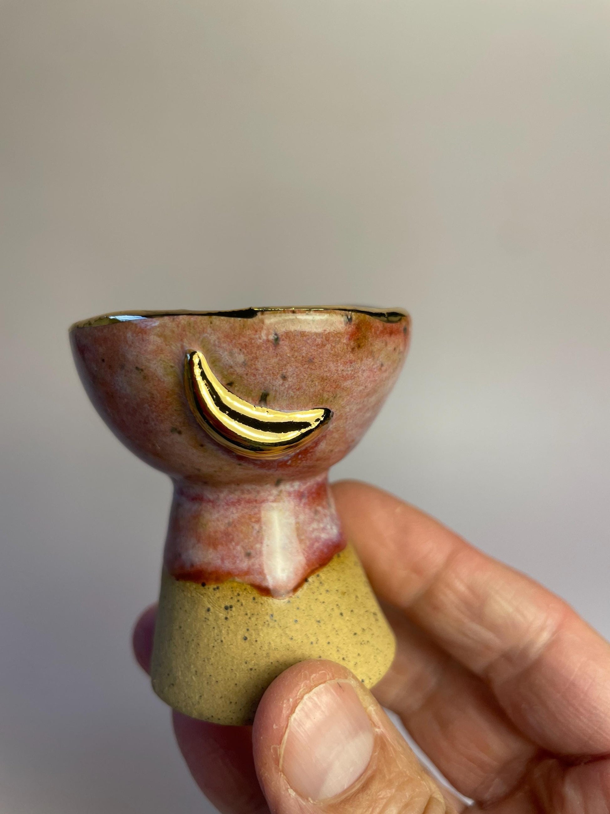 Small Pink Moon Altar Chalice – Hand-Built Honey Clay Ritual Vessel with Gold Crescent Moons