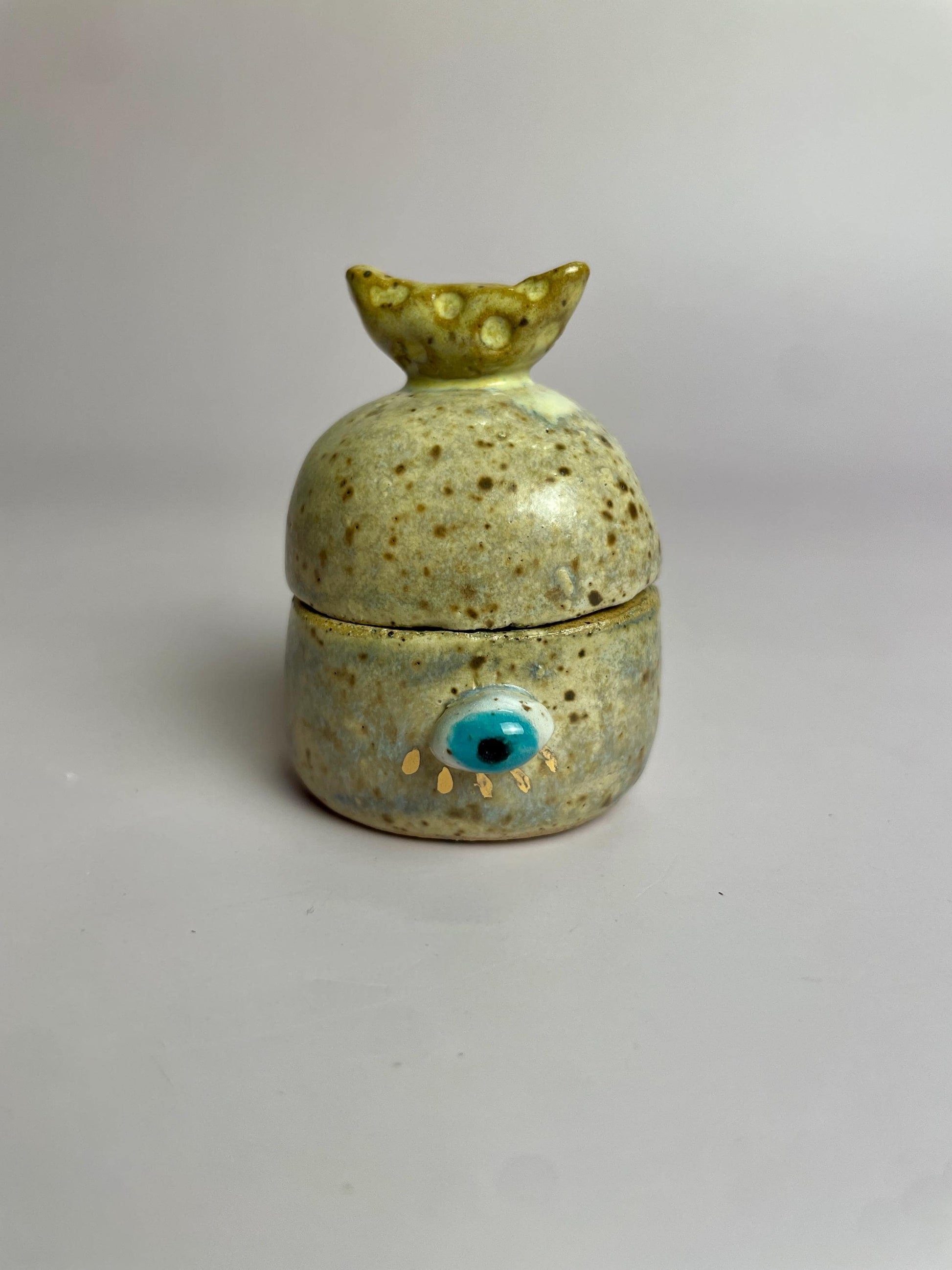 Moon Guardian Jar – Tiny Keepsake Vessel with Eyes and Gold Rays