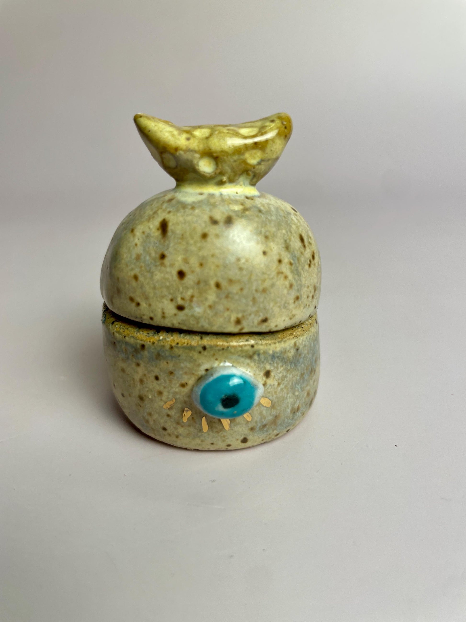 Moon Guardian Jar – Tiny Keepsake Vessel with Eyes and Gold Rays