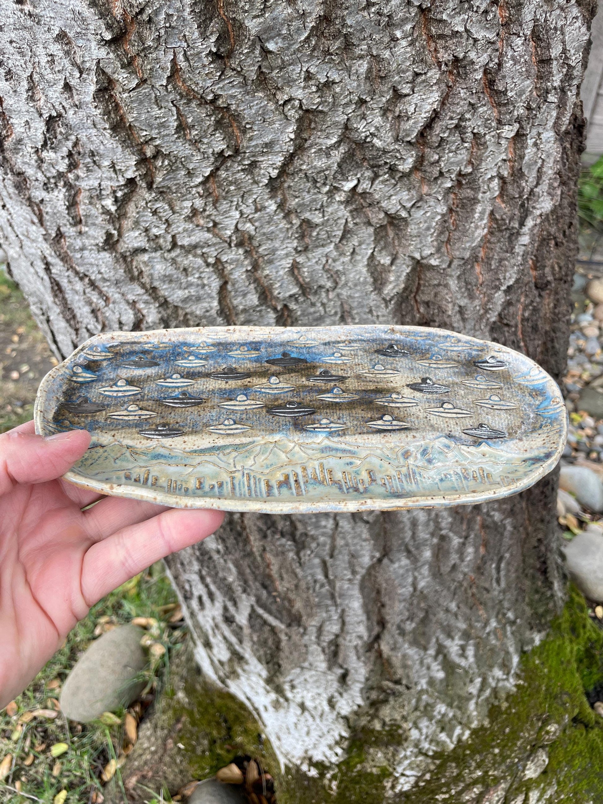 UFO Over the Mountains Ceramic Trinket Dish – Hand-Built Pottery Tray with White Gold Luster | Cosmic Landscape Art | Alien Spaceship Design