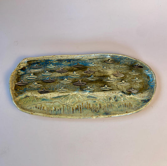 UFO Over the Mountains Ceramic Trinket Dish – Hand-Built Pottery Tray with White Gold Luster | Cosmic Landscape Art | Alien Spaceship Design
