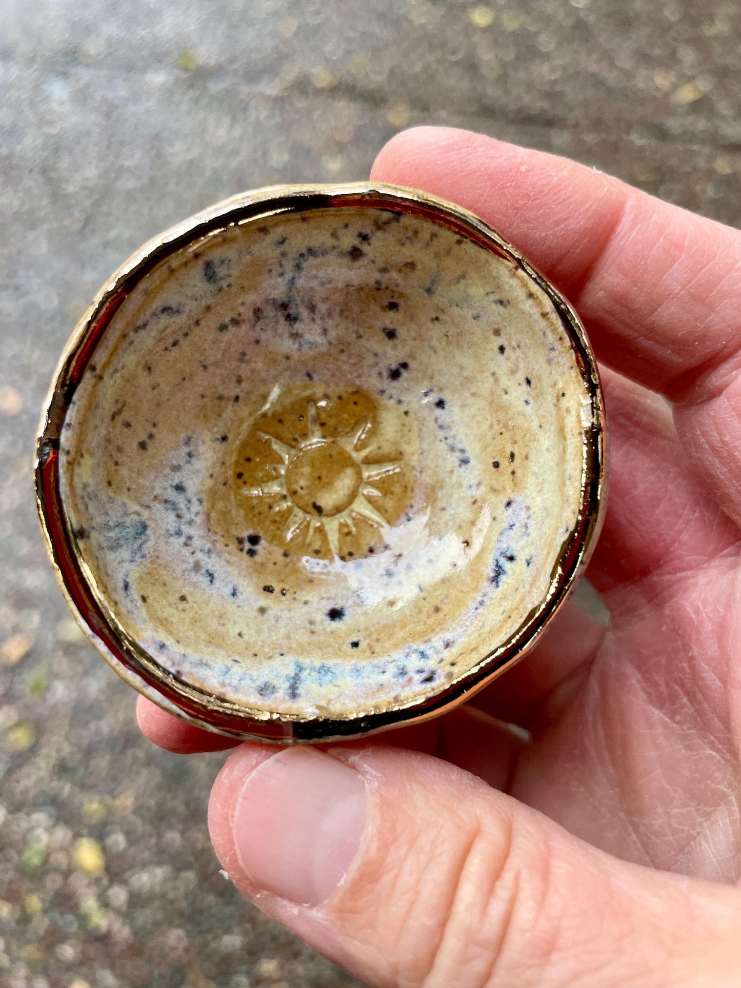 Mini Sun Bowl – Hand-Pinched Ceramic Dish with Gold Rim | Speckled Lavender & Lemon Glaze | Honey Clay Offering or Jewelry Bowl