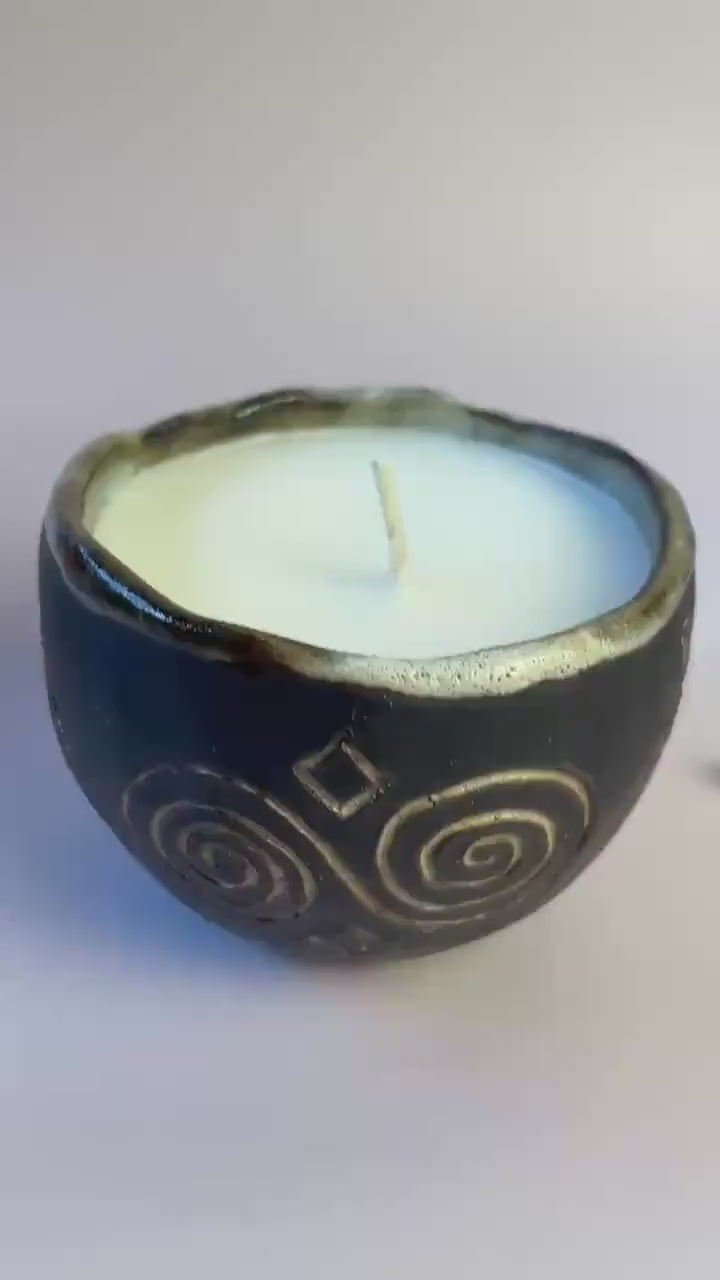 Winter Solstice Candle in Hand Carved Newgrange Vessel – Dark Clay Ritual Candle, Fragrance-Free, Non-Toxic Apricot Wax, Celtic Spiral