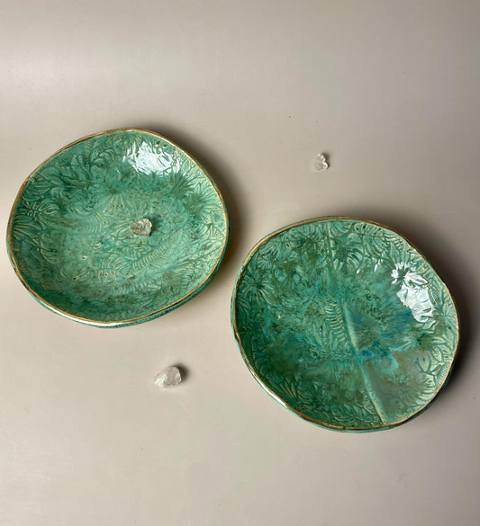 Handmade Monstera Leaf Ceramic BowlSmudge Bowl, Altar Dish, Food-Safe Catch-All Bowl with Gold Luster