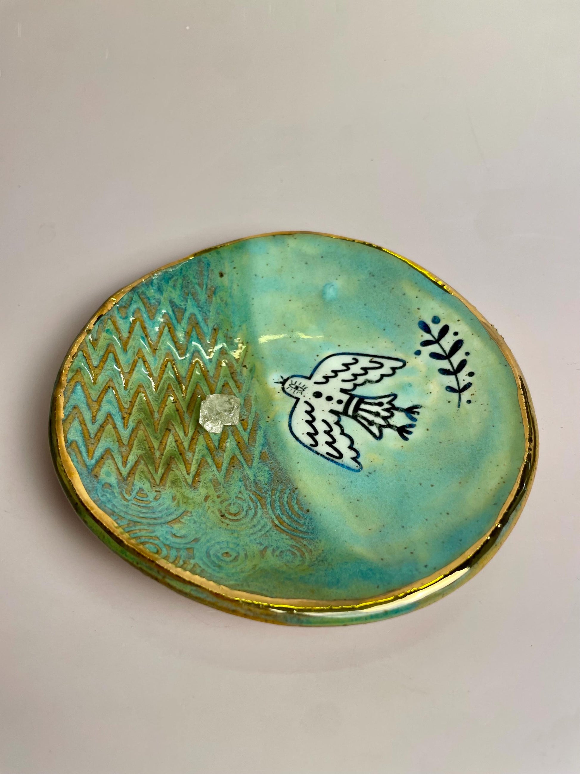 Handmade Ceramic Trinket Dish – Bird and Wave Design with Gold Luster – Decorative Art Bowl