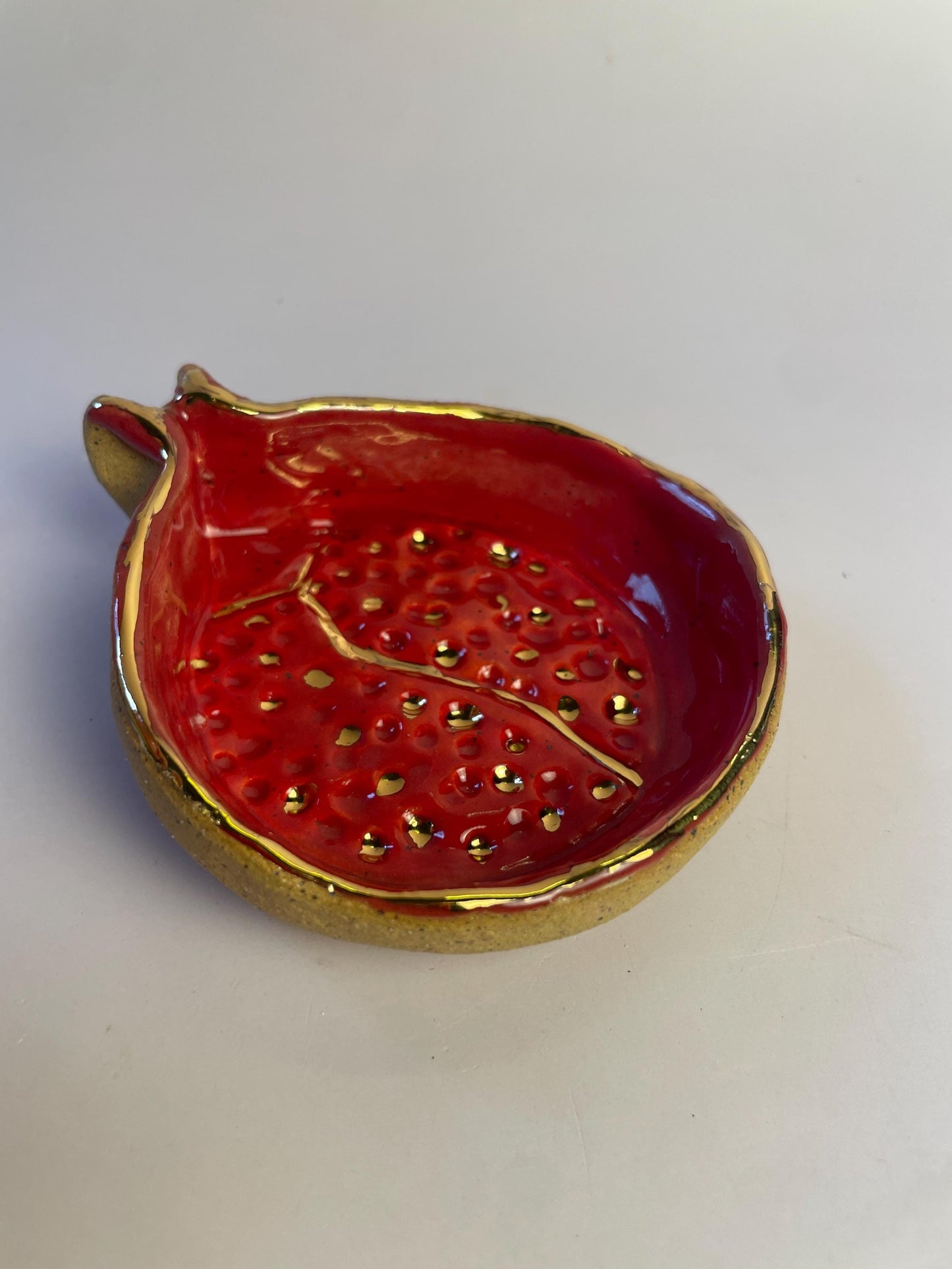 Sacred Pomegranate Offering Bowl — Hand-Pinched Honey Clay with Gold Luster Rim and Seeds