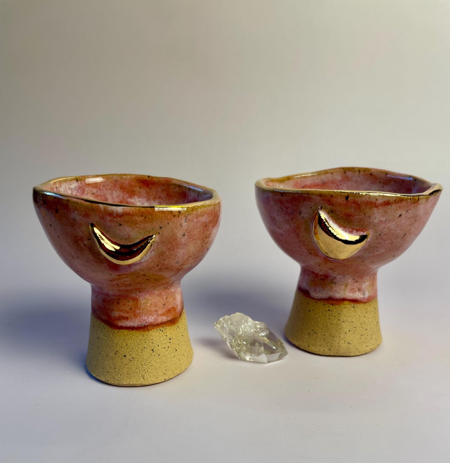 Pink Moon Altar Chalice – Hand-Built Honey Clay Ritual Vessel with Gold Crescent Moons