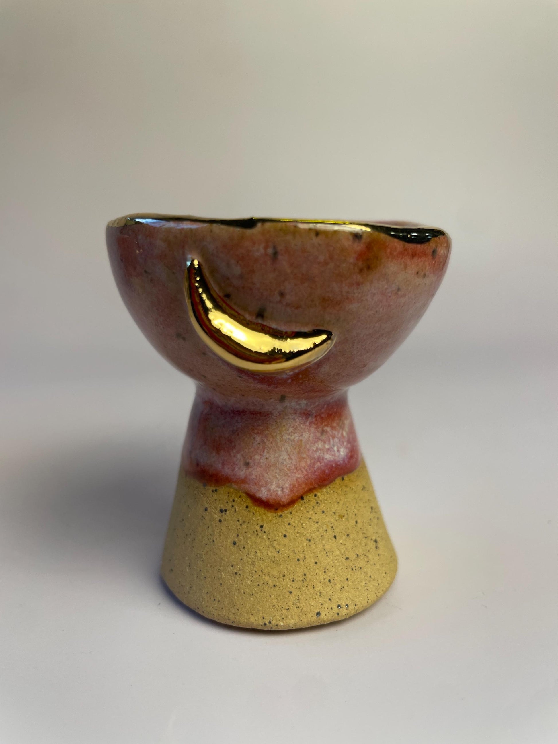 Small Pink Moon Altar Chalice – Hand-Built Honey Clay Ritual Vessel with Gold Crescent Moons
