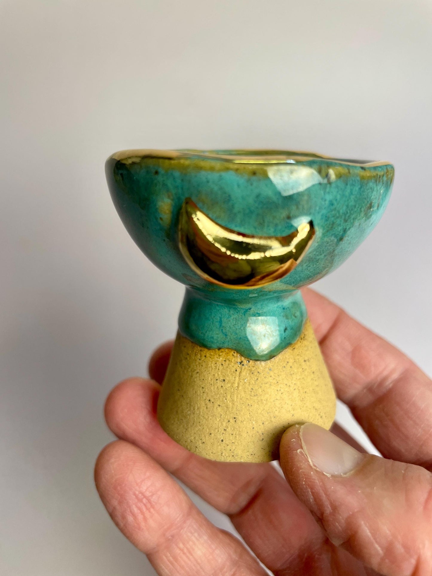 Small Turquoise Moon Altar Chalice – Hand-Built Honey Clay Ritual Vessel with Gold Crescent Moonsl