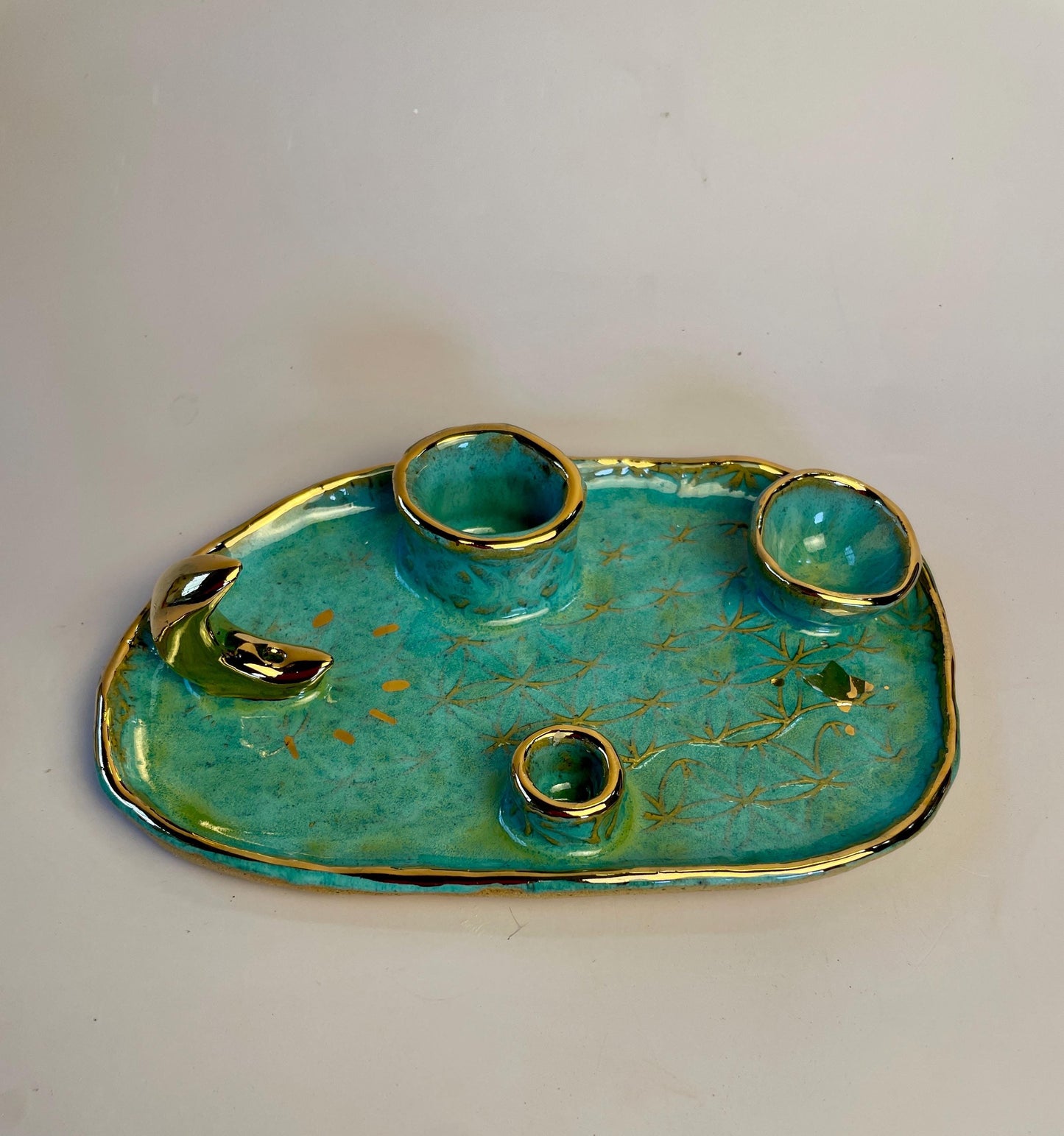 Turquoise Ritual Dish with Gold Moon – 4-Element Altar Tray for Candle, Incense, Palo Santo and Herbs