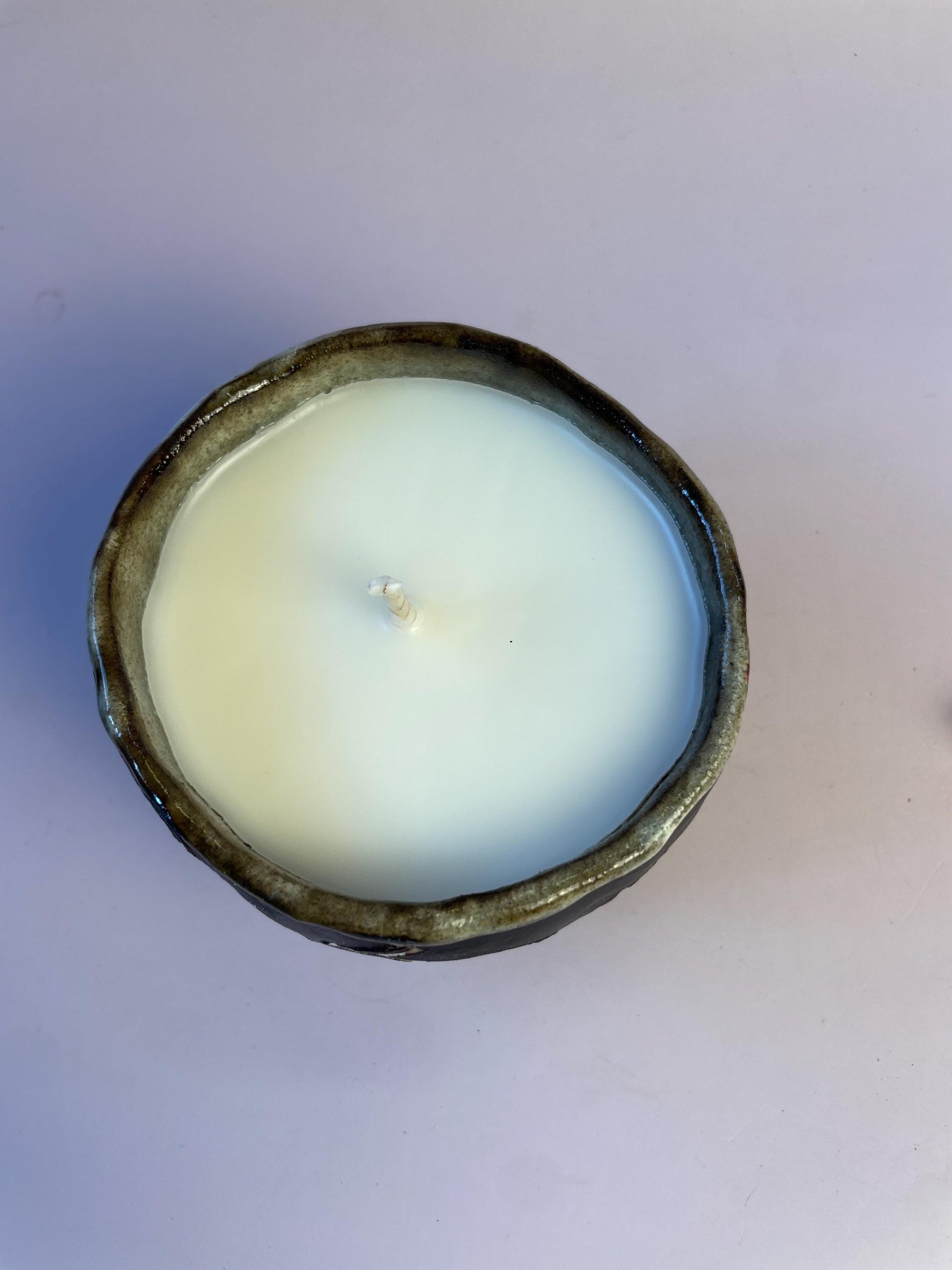 Winter Solstice Candle in Hand Carved Newgrange Vessel – Dark Clay Ritual Candle, Fragrance-Free, Non-Toxic Apricot Wax, Celtic Spiral