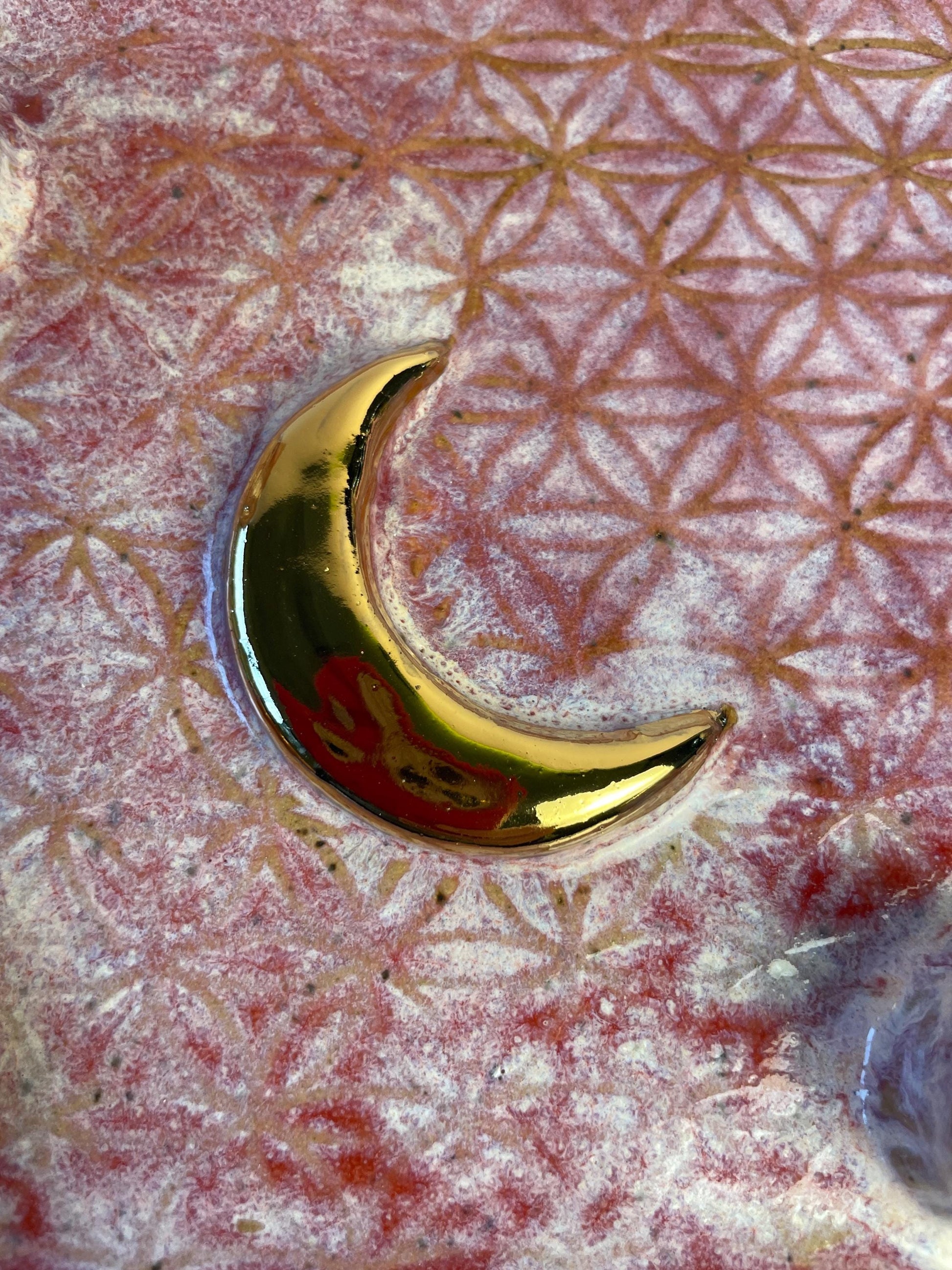 Pink Flower of Life Ceramic Ritual Dish – Gold Crescent Moon, Four-Element Altar for Candle, Incense, and Offerings