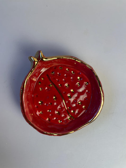 Sacred Pomegranate Offering Bowl — Hand-Pinched Honey Clay with Gold Luster Rim and Seeds
