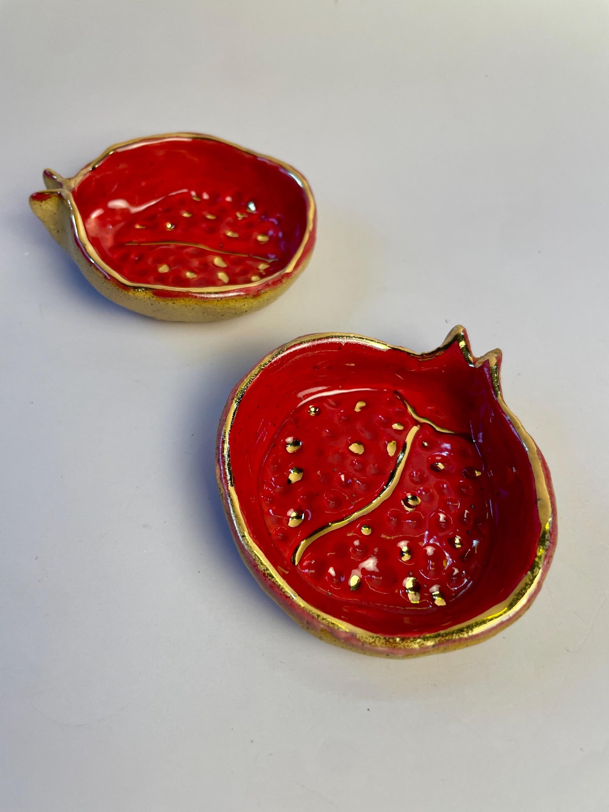 Sacred Pomegranate Offering Bowl — Small Hand-Pinched Honey Clay with Gold Luster Rim and Seeds