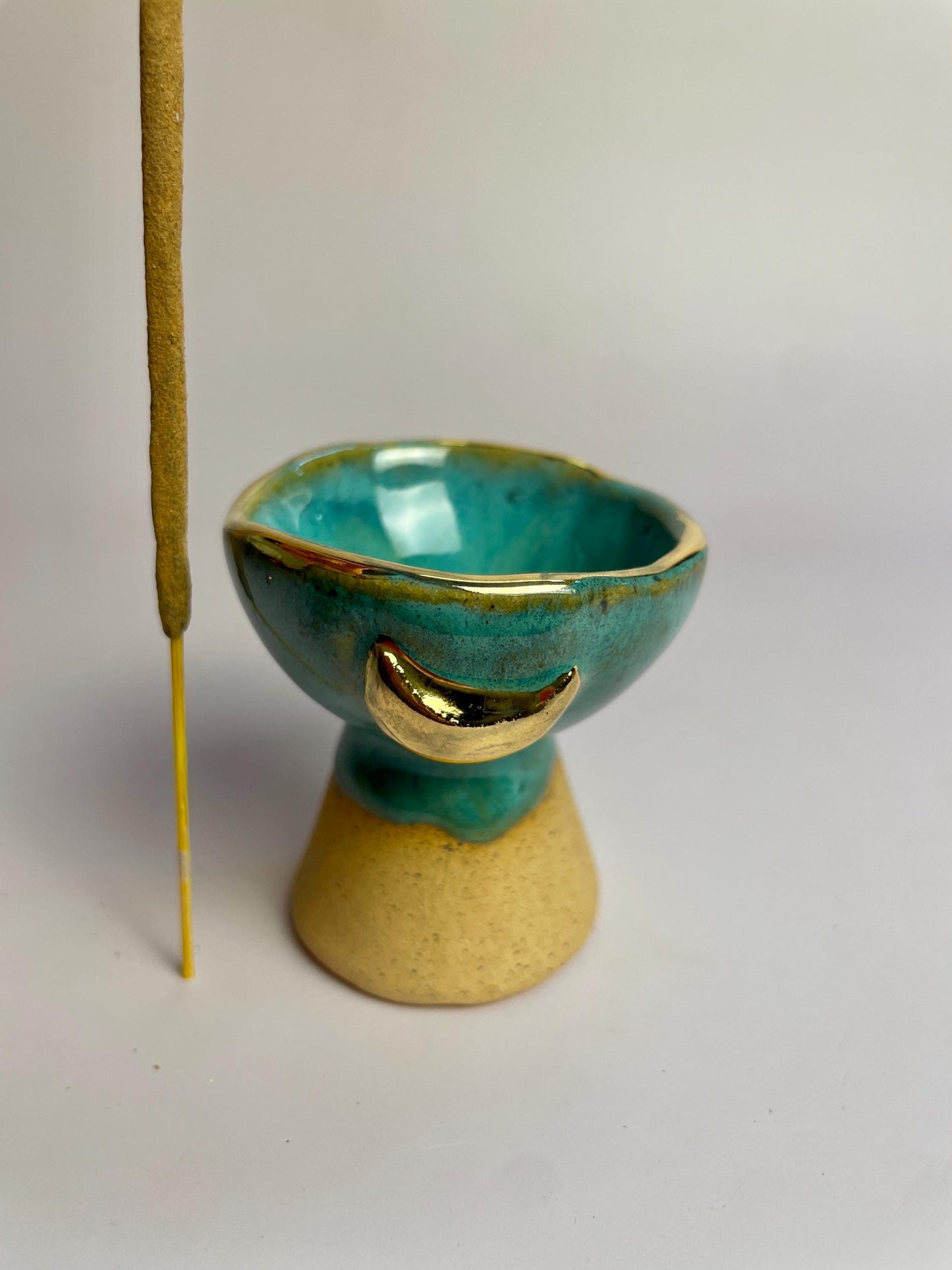 Small Turquoise Moon Altar Chalice – Hand-Built Honey Clay Ritual Vessel with Gold Crescent Moonsl