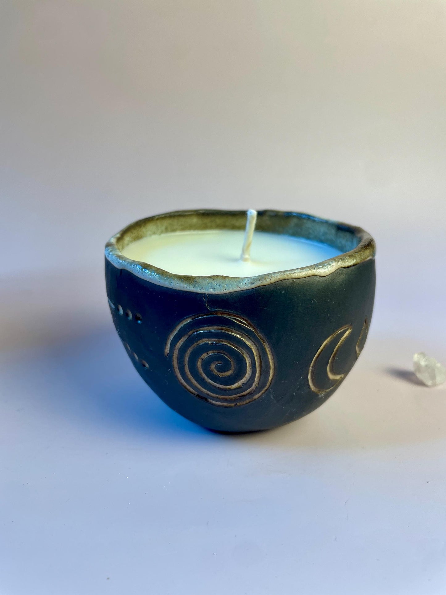 Winter Solstice Candle in Hand Carved Newgrange Vessel – Dark Clay Ritual Candle, Fragrance-Free, Non-Toxic Apricot Wax, Celtic Spiral