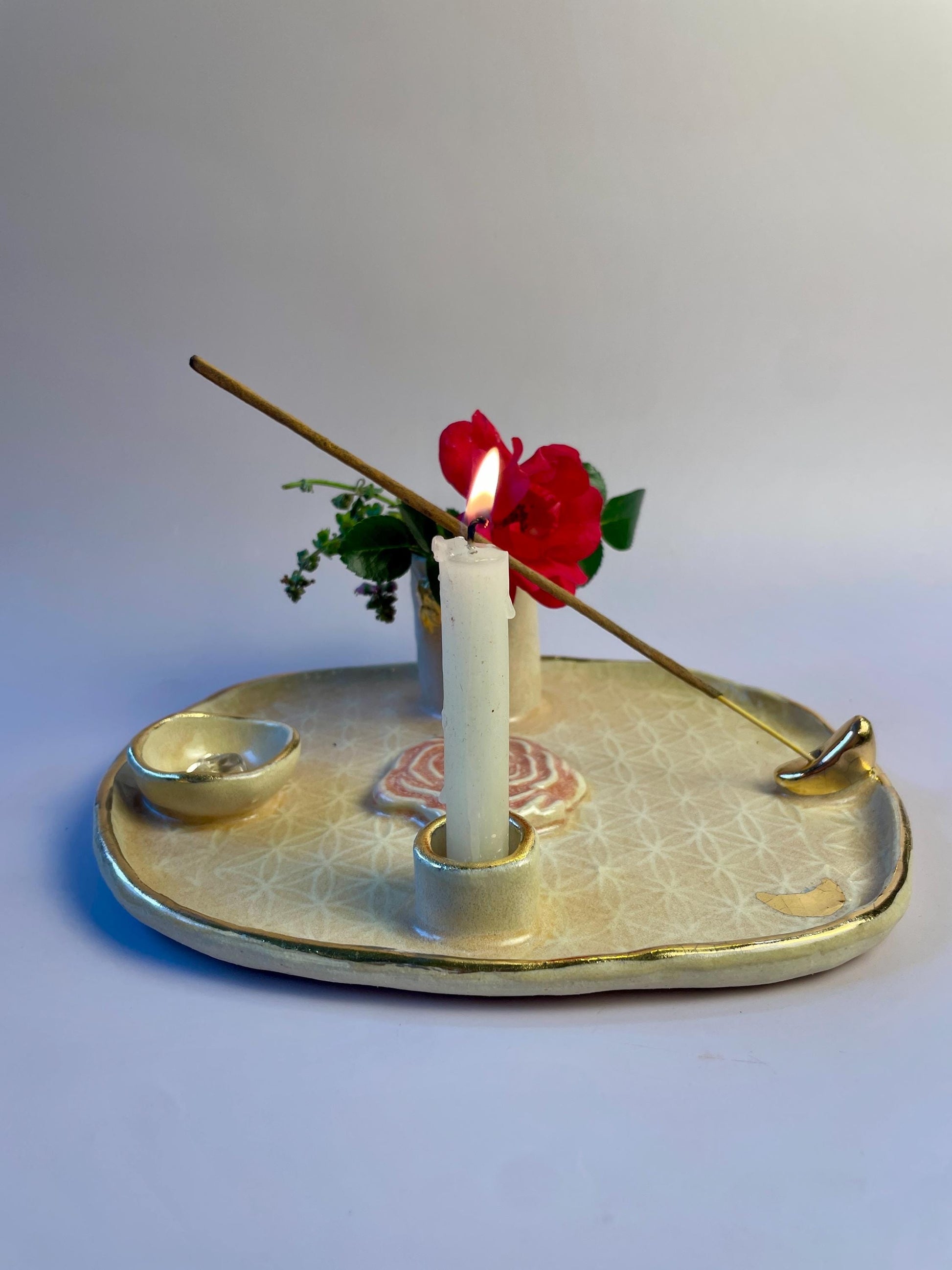 Divine Feminine Ritual Dish – Flower of Life • Gold Luster Moon • Rose Symbol • Bee Vase • Multi-Use Altar Tray (8x7”)