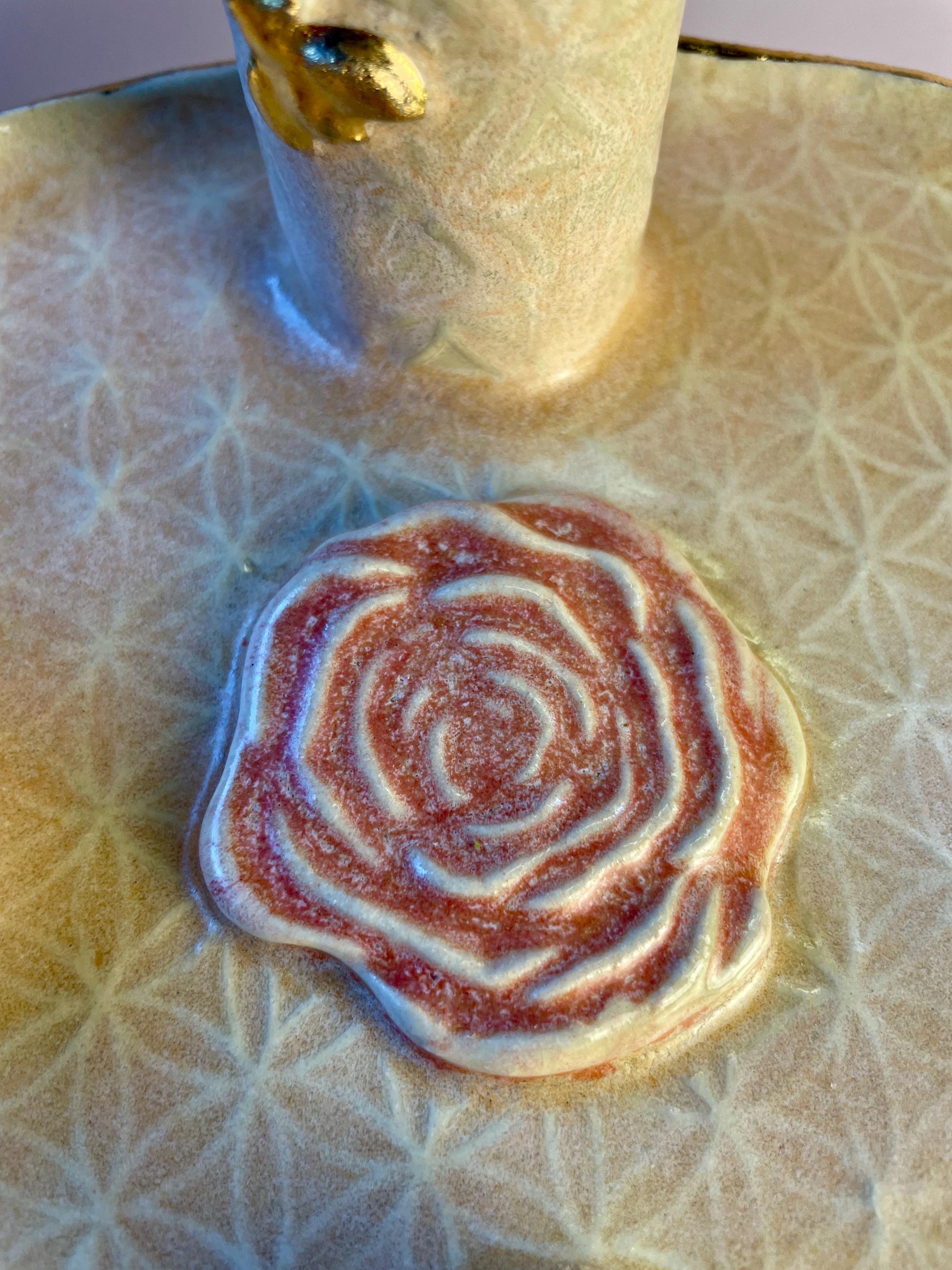 Divine Feminine Ritual Dish – Flower of Life • Gold Luster Moon • Rose Symbol • Bee Vase • Multi-Use Altar Tray (8x7”)