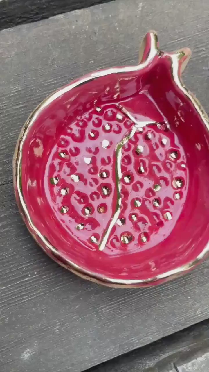 Sacred Pomegranate Offering Bowl — Hand-Pinched Honey Clay with Gold Luster Rim and Seeds
