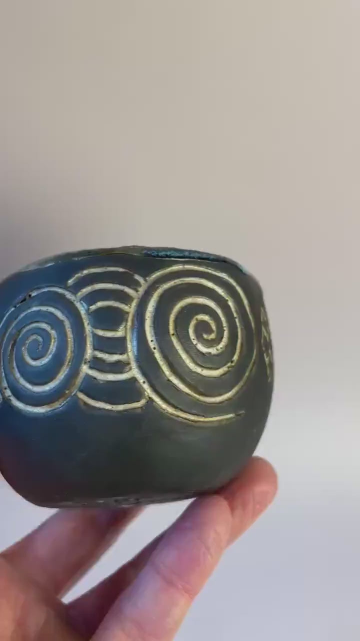 Handmade Ceramic Carved Newgrange Vessel – Dark Clay Ritual Candle, Fragrance-Free, Non-Toxic Apricot Wax, Celtic Spiral