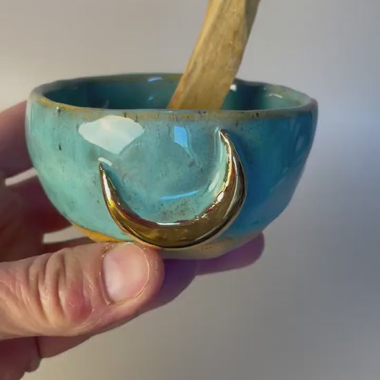 Handmade Gold Crescent Moon Palo Santo Bowl – Ceramic Smudge Holder – Ceramic Candle Holder